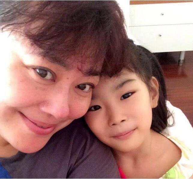 李菁菁宣布退出娱乐圈是被副导演封杀吗(李菁菁为什么被500导演封)