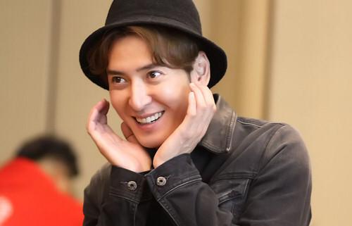 韩栋老婆以及一家三口照片(韩栋一家三口出生哪里人)