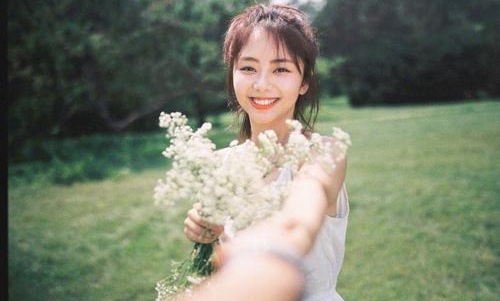 谭松韵生日林更新卡点送祝福(祝谭松韵生日快乐)