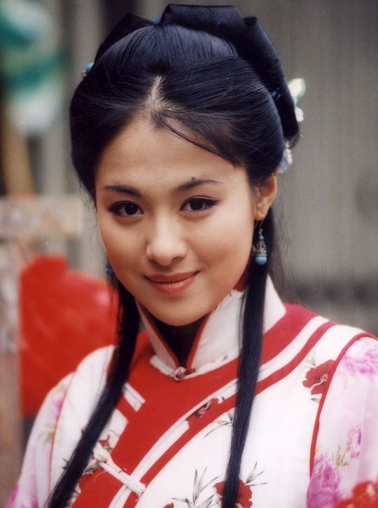 沈傲君和左小青对比照片(沈傲君 左蓝照片) 沈傲君和左小青对比照片(沈傲君 左蓝照片)