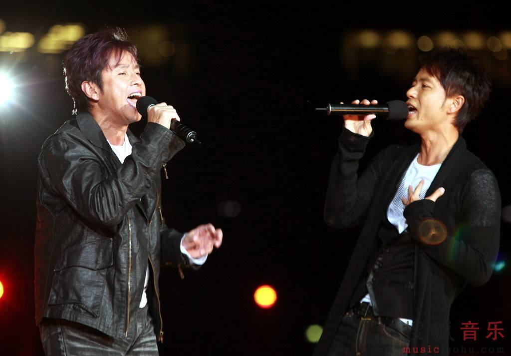 李克勤为什么叫白棱镜?李克勤和林子祥唱的(李克勤帮唱林子祥) 李克勤为什么叫白棱镜?李克勤和林子祥唱的(李克勤帮唱林子祥)