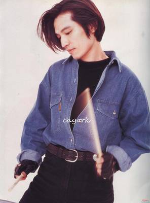 叶世荣年轻时候的照片(叶世荣年轻时好帅)