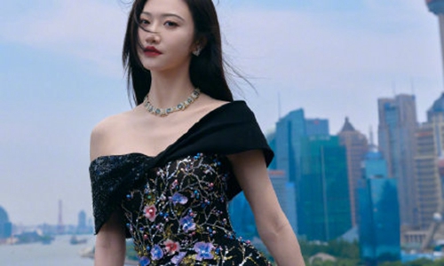 央视给景甜p的裙子(央视给景甜p的裙子?) 央视给景甜p的裙子(央视给景甜p的裙子?)