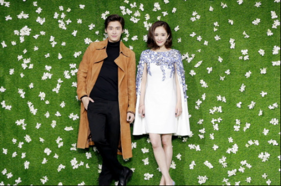 杨幂结婚不邀请何晟铭的原因(杨幂婚礼寒酸) 杨幂结婚不邀请何晟铭的原因(杨幂婚礼寒酸)