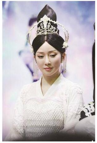 《香蜜》萨顶顶扮演缘机仙子 作曲献唱主题