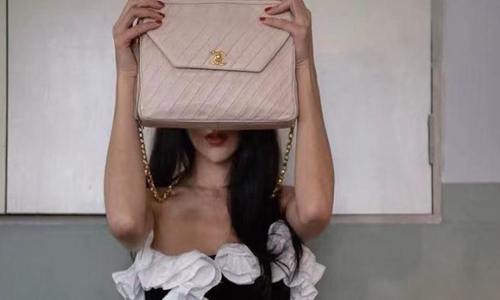 吴速玲晒近照疑被曹格家暴(吴速玲和曹格为什么在一起)