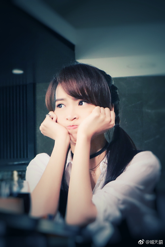 姬天语为什么现在姓姬?姬天语和搭档刘喆是