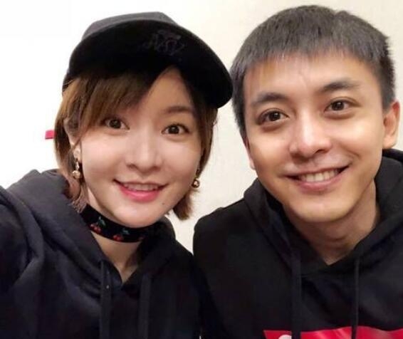 李佳航李晟怎么在一起的情史(李佳航和李晟什么时候认识的)