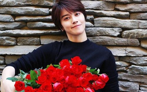 邢恩个人资料介绍到底是男是女(邢恩是男的还是女的邢恩性别微博身高个人资料介绍)