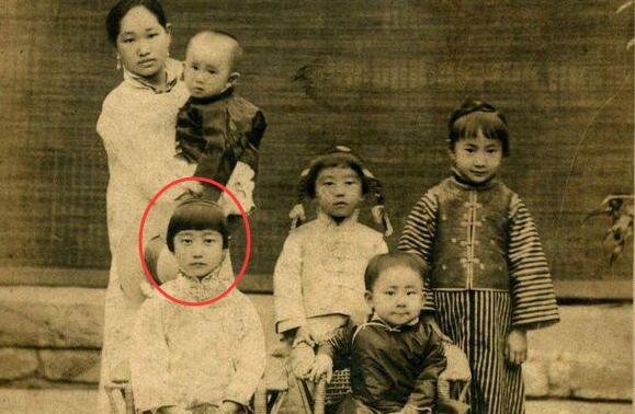 王敏彤与婉容谁漂亮照片流出(王婉彤长什么样子?)