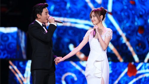 唐嫣升级当妈被爆产下双胞胎(唐嫣真的生了双胞胎吗)