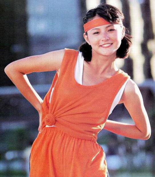 李赛凤年轻的时候好美照片(李赛凤颜值天下第一)