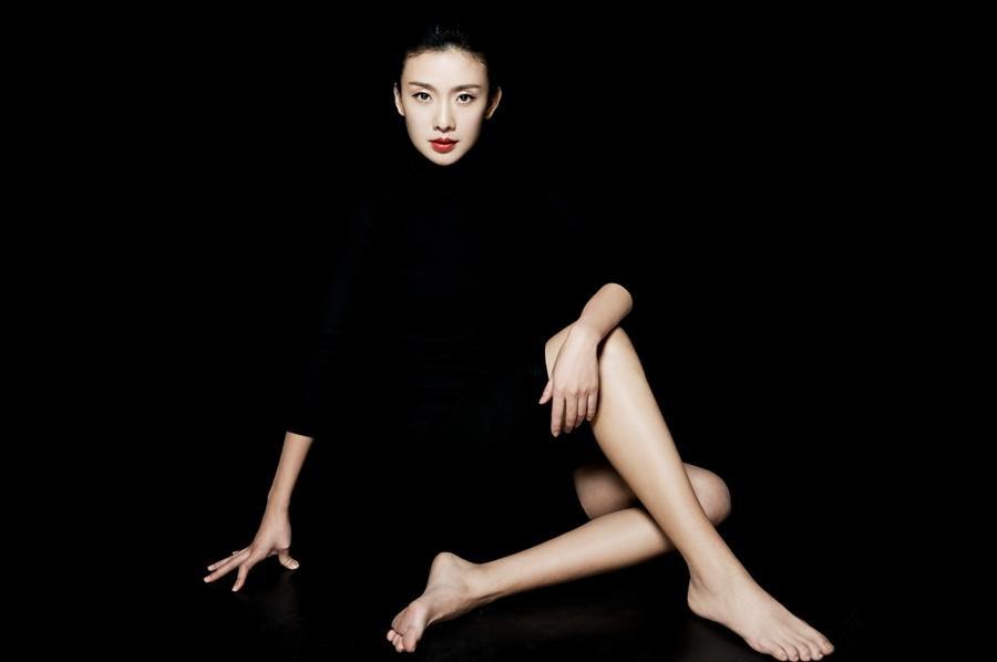 倪景阳和吴倩莲、梅艳芳撞脸对比照(像吴倩莲的内地女演员倪景阳) 倪景阳和吴倩莲、梅艳芳撞脸对比照(像吴倩莲的内地女演员倪景阳)