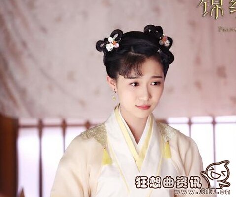 李心艾的手好胖对比太出戏了(李心艾小胖手) 李心艾的手好胖对比太出戏了(李心艾小胖手)