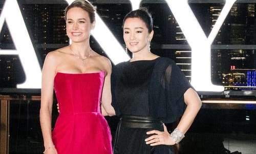 许凯在线追星巩俐失败遭网友调侃