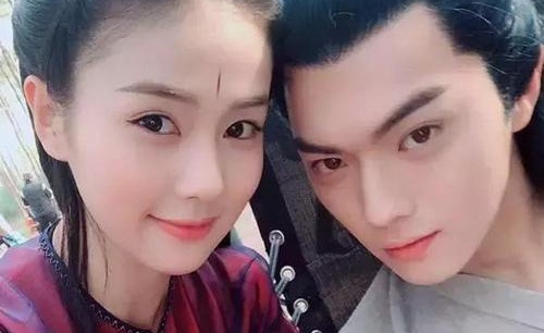 许凯在线追星巩俐失败遭网友调侃