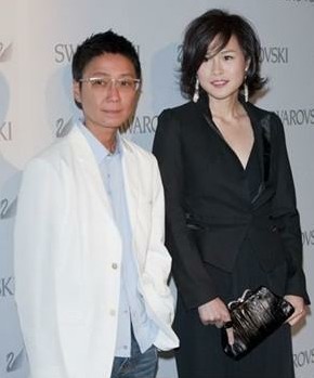 杨如芯比赵式芝谁有钱？赵式芝和杨如芯醉吻