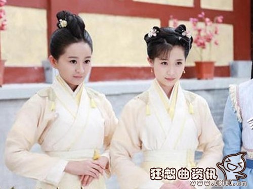 李心艾的手好胖对比太出戏了(李心艾小胖手) 李心艾的手好胖对比太出戏了(李心艾小胖手)