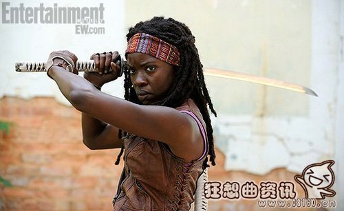 行尸走肉刀女最后死了没有？行尸走肉刀女扮(行尸走肉的刀女为什么要退出)