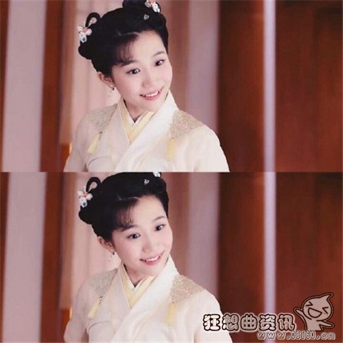 李心艾的手好胖对比太出戏了(李心艾小胖手) 李心艾的手好胖对比太出戏了(李心艾小胖手)