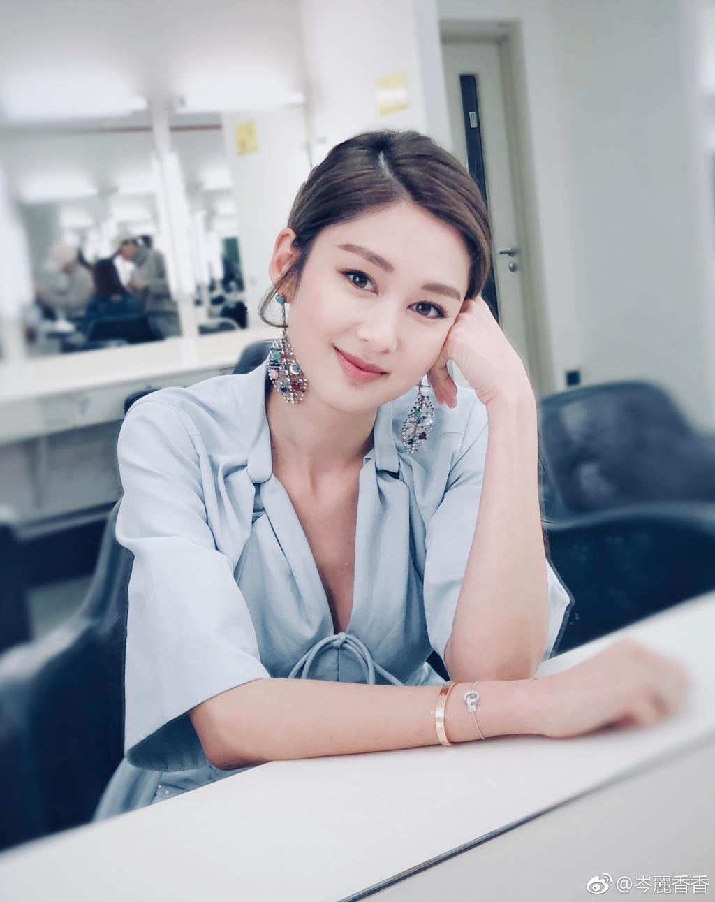 岑丽香整容前后对比照片(岑丽香怎么瘦下来的) 岑丽香整容前后对比照片(岑丽香怎么瘦下来的)