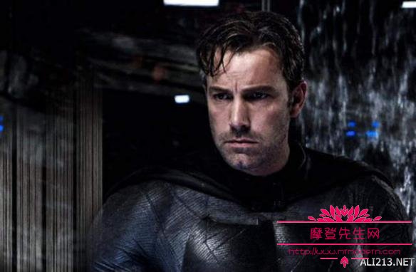 劳伦斯·菲什伯恩年轻时候照片组图(布莱恩·克兰斯顿年轻照片)