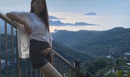 热狗女友官宣怀二胎引热议(热狗 前女友) 热狗女友官宣怀二胎引热议(热狗 前女友)