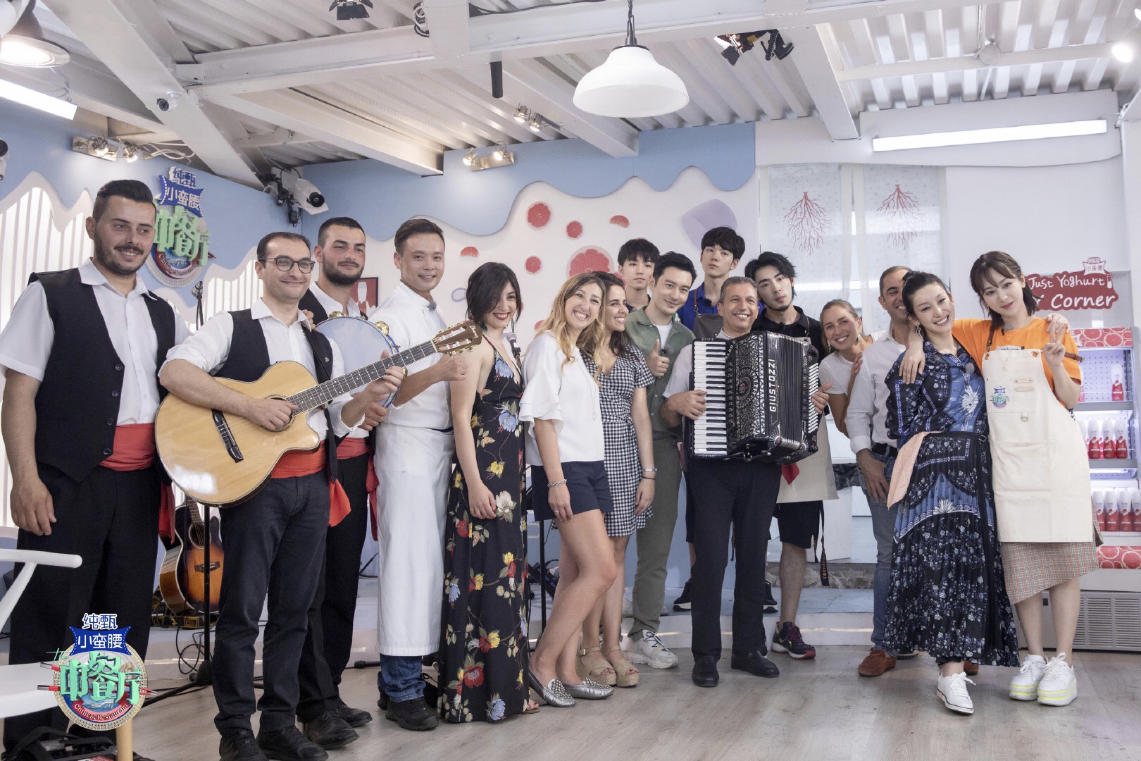 明学课程更新，网友发问为什么黄晓明总要在(黄晓明明学是什么意思)