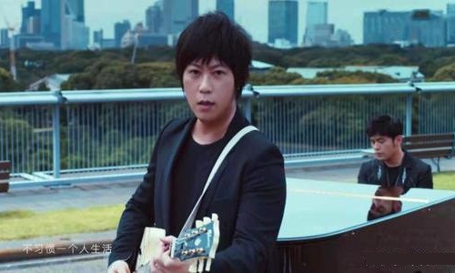 阿信谈与周杰伦合作微博发文感慨(阿信与周杰伦演唱会合唱)