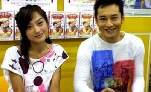 白月光什么意思梗是怎么来的(白月光是什么梗? 白月光表达的什么含义?)