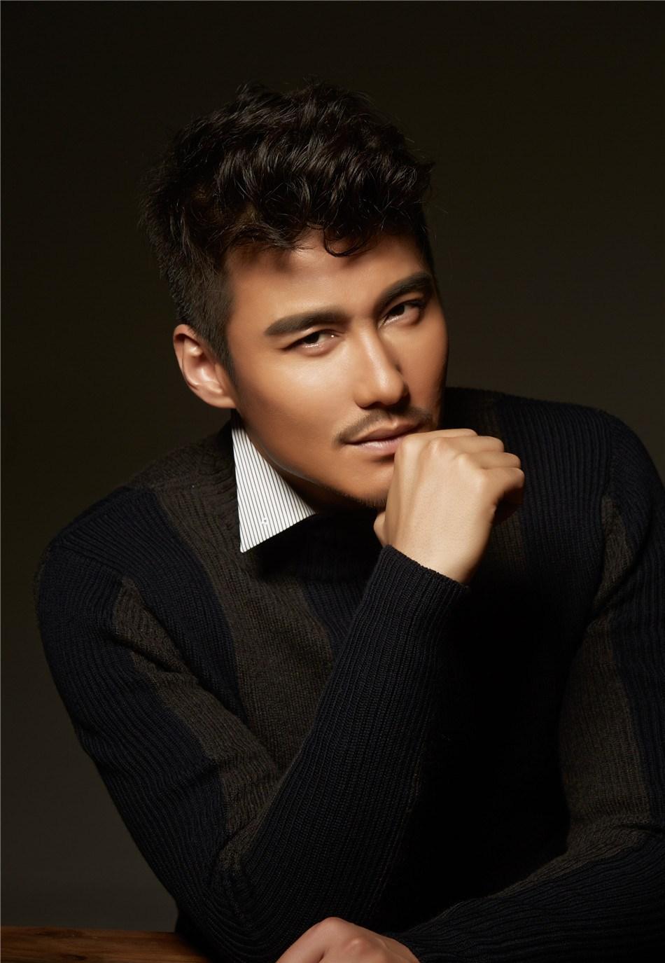 为什么都说胡兵是鸭真的假的？胡兵整容前后(胡兵整容了吗)