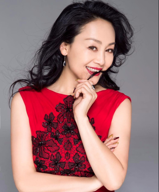 王姬老公高峰个人资料(王姬老公高峰资料 近照)