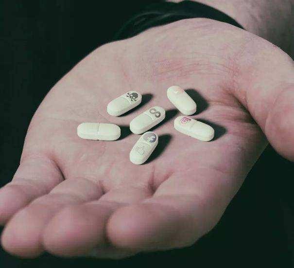 我不是药神是商业片还是文艺片(我不是药神属于什么题材电影)