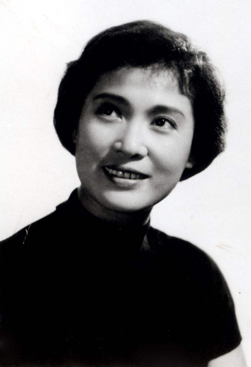 秦怡女儿金恒斐现状(秦怡的儿子金捷)