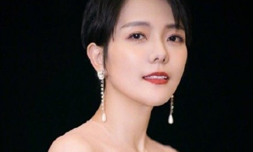 杨乐乐还在湖南卫视吗?何炅和杨乐乐是什么 杨乐乐还在湖南卫视吗?何炅和杨乐乐是什么