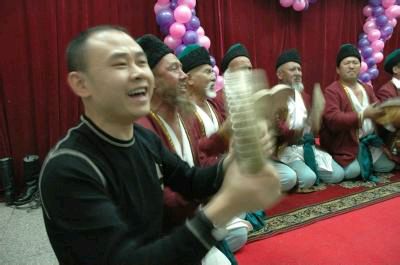 刀郎不戴帽子的照片(刀郎摘帽子图片)