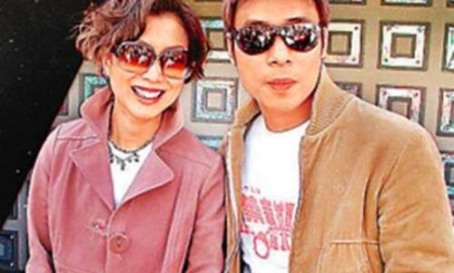 许志安演唱会遭嘘粉丝当场起哄(许志安借你耳朵听演唱会) 许志安演唱会遭嘘粉丝当场起哄(许志安借你耳朵听演唱会)