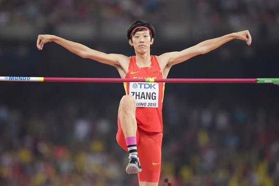 张国伟为什么退役(张国伟退役之后干嘛了)