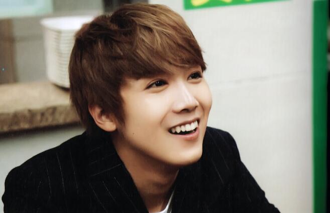 李洪基为什么那么穷综艺自黑缺钱