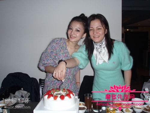 范玮琪和张韶涵是怎么回事？张韶涵和她妈妈(张韶涵跟范玮琪究竟发生什么事)