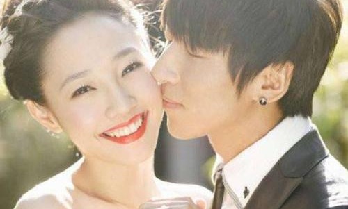 陈羽凡吸毒被捕后首次现身录音棚(陈羽凡吸了多久到毒) 陈羽凡吸毒被捕后首次现身录音棚(陈羽凡吸了多久到毒)