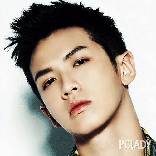 柯震东素颜太丑了图片(柯震东以前胖的照片)