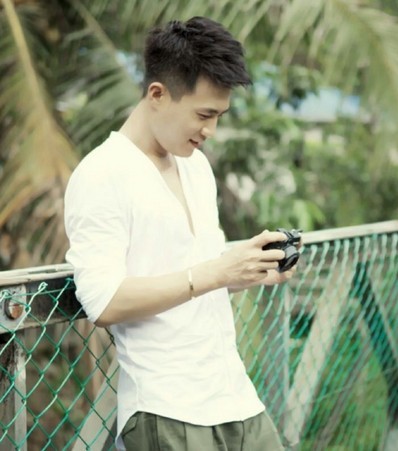 杜淳为什么叫横店一哥？杜淳是黄磊的学生吗(杜淳家在横店吗)