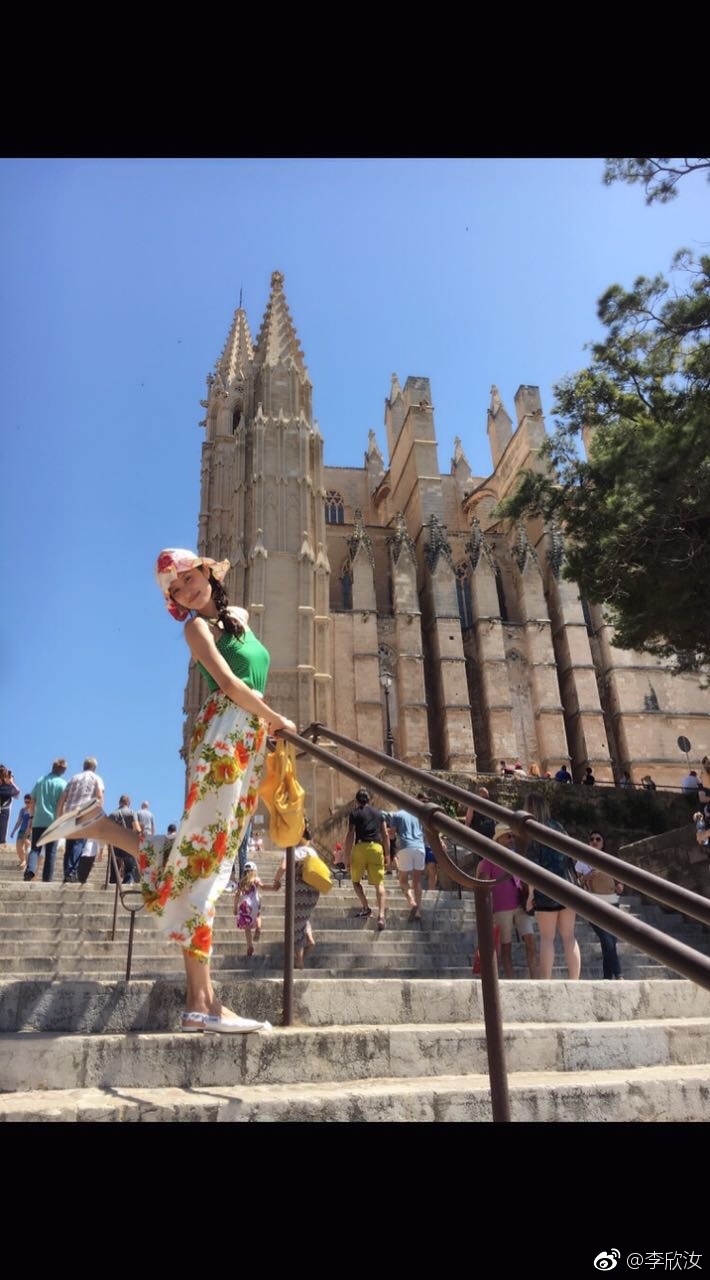 李欣汝被老公家暴真假？李欣汝的老公是香港