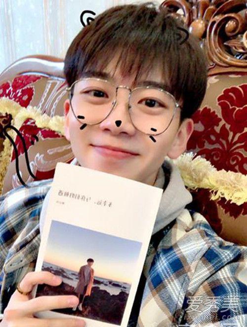 费启鸣为什么这么红?费启鸣上疯狂衣橱第几