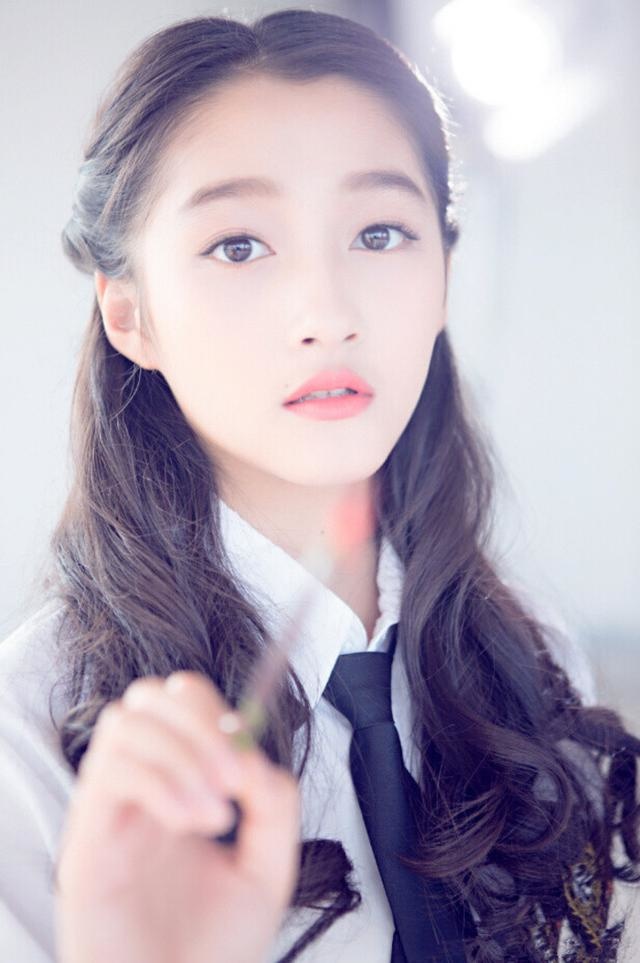 关晓彤绯闻男友是谁?关晓彤家庭背景父母都(关晓彤家庭关系) 关晓彤绯闻男友是谁?关晓彤家庭背景父母都(关晓彤家庭关系)