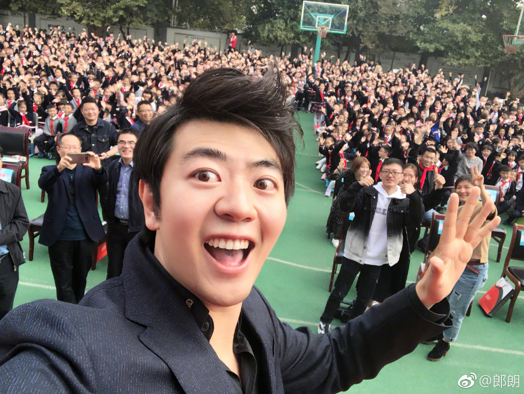 郎朗为什么是世界级的(郎朗地位为什么这么高)