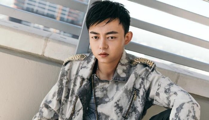 万国鹏的片酬有多少新剧荣耀乒乓演哪个角色 万国鹏的片酬有多少新剧荣耀乒乓演哪个角色