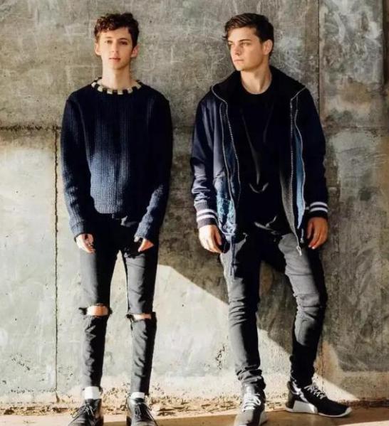 戳爷为什么要打鼻钉(戳爷鼻子穿孔)