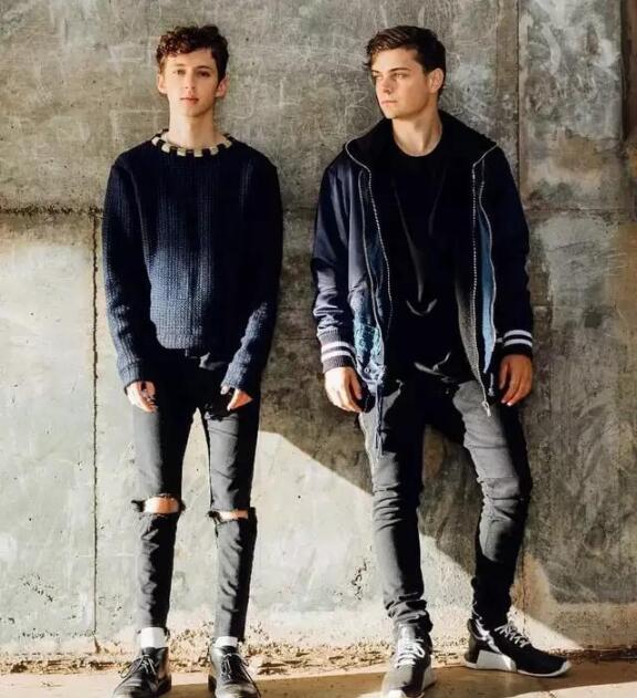 小马丁和戳爷什么关系是情侣吗?戳爷碰水枪 小马丁和戳爷什么关系是情侣吗?戳爷碰水枪